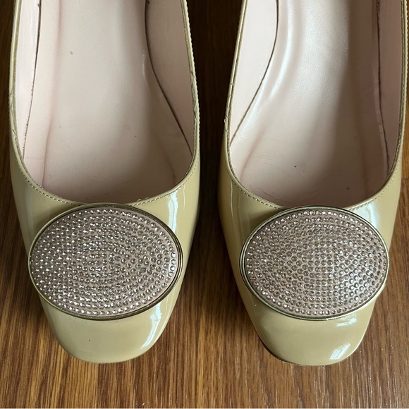 Kate Spade Nude Patent Dana Glitter Broach Pump - Picture 9 of 11